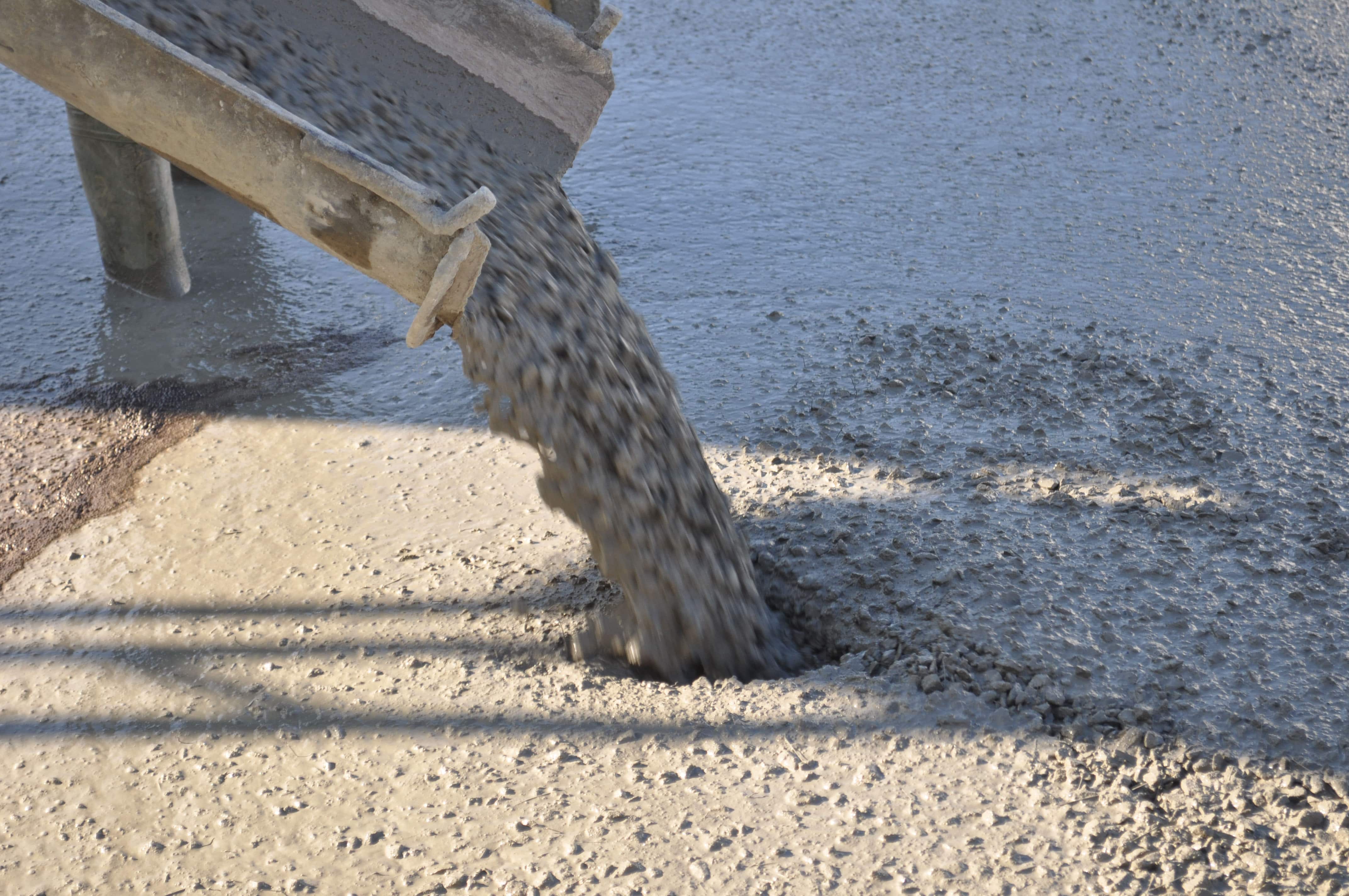 Comment calculer le dosage du béton : formules et exemples pratique